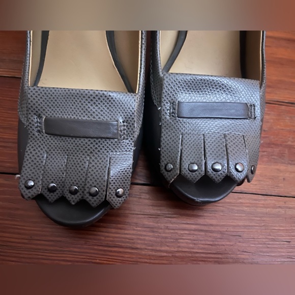 Nine West Leather Stiletto High
Heel Peep Toe Shoes Gray Size 7 - Picture 6 of 6